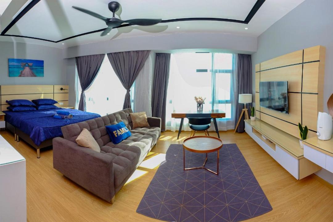 Cozy Seaview Studio At Imperium Residence Tanjung Lumpur クアンタン エクステリア 写真